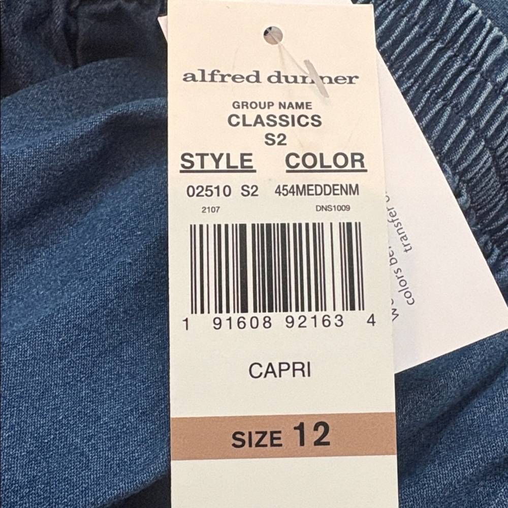 NWT Alfred Dunner Classic Fit Capri Pants Comfort Waist Medium Blue 12 - Picture 6 of 8